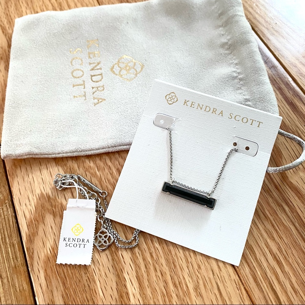 NWT Kendra Scott rhodium mother of pearl pendant